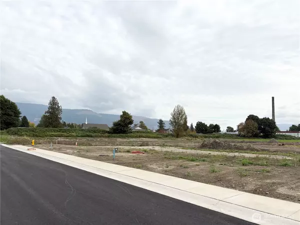 Everson, WA 98247,412 W 3rd ST
