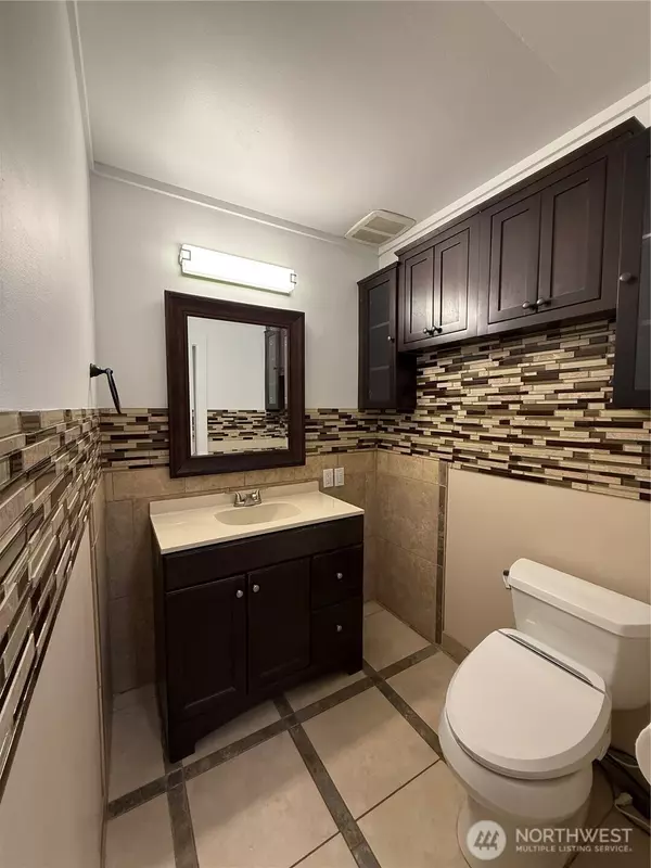 Kalama, WA 98625,5630 Meeker DR