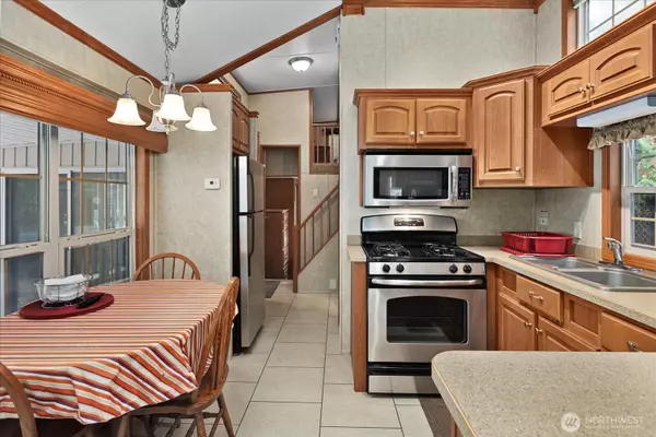 Deming, WA 98244,62 2 Wilderness WAY