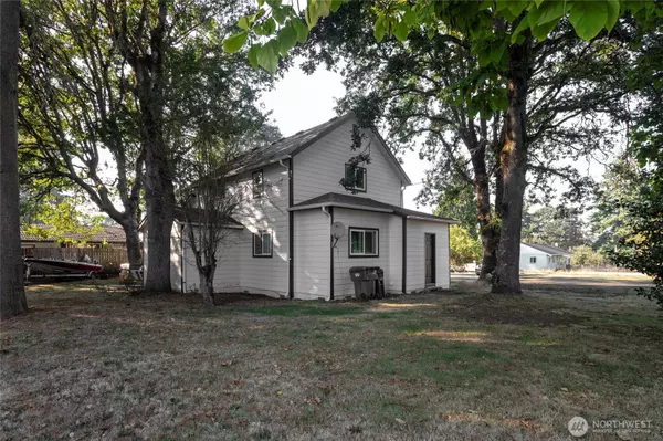 565 McNaught RD S #1 & 2, Roy, WA 98580