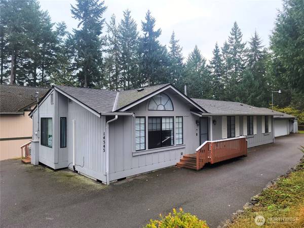 14545 NW Tree Top LN, Seabeck, WA 98380