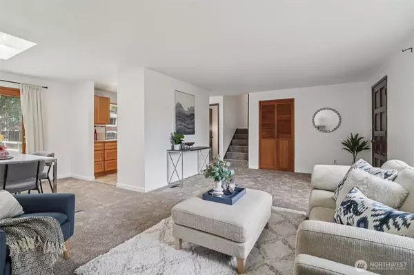 Bellevue, WA 98007,1261 150th AVE SE