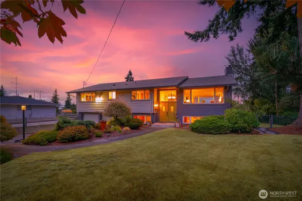 Everett, WA 98208,8831 RIVERCREST AVENUE