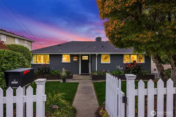 1015 1st ST, Kirkland, WA 98033