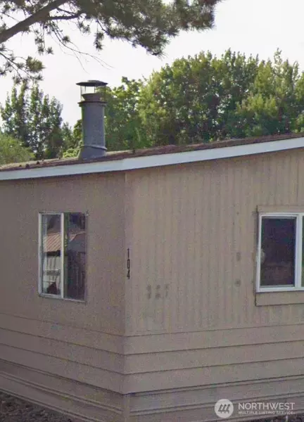 104 N 68th AVE, West Richland, WA 99353