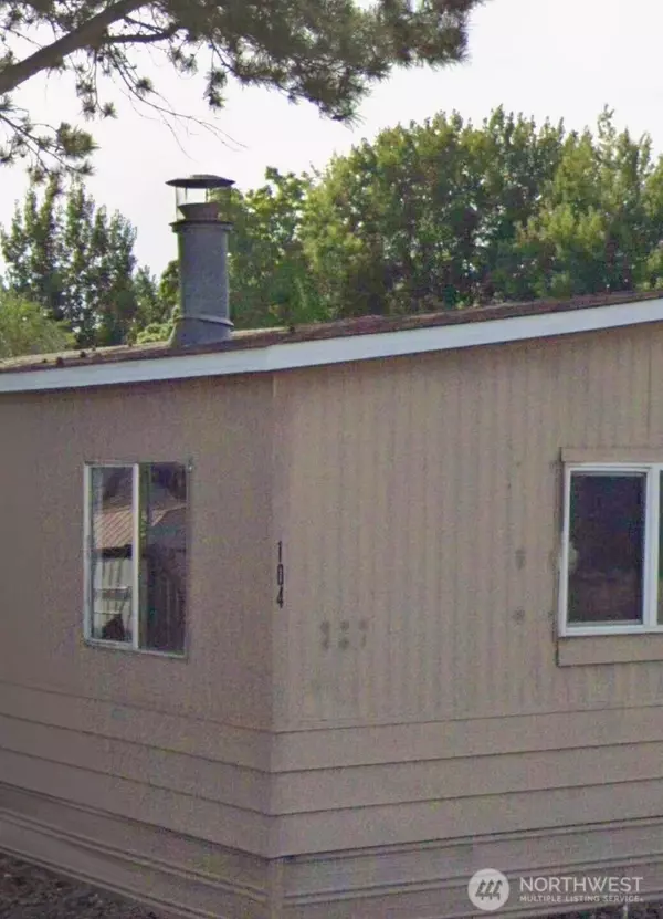 104 N 68th AVE, West Richland, WA 99353
