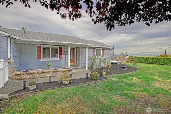 Camano Island, WA 98282,317 Teresa ST