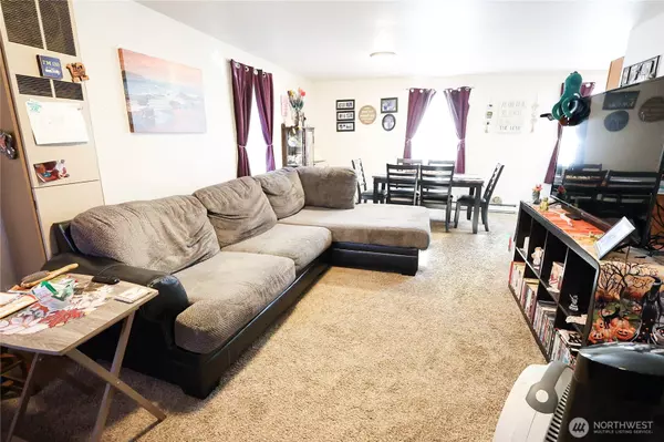 Sumas, WA 98295,136 First ST