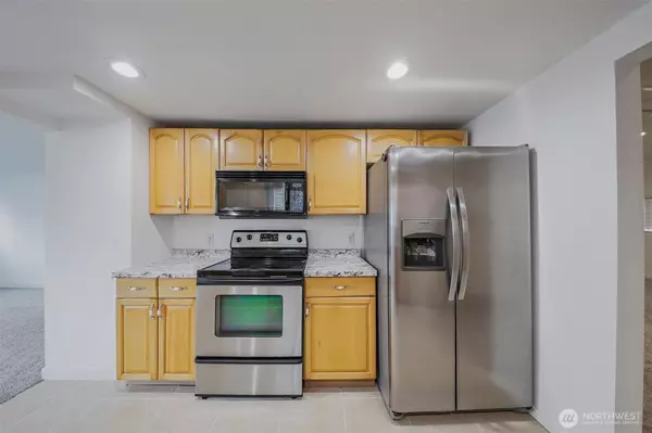 Puyallup, WA 98371,720 7th AVE SW