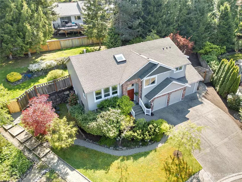 9418 NE Tidal CT, Bainbridge Island, WA 98110