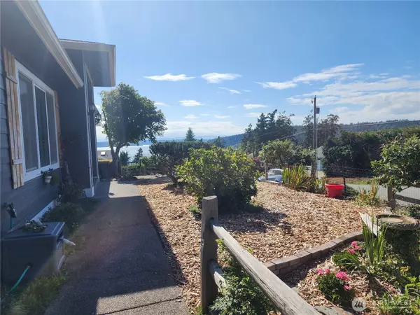 Camano Island, WA 98282,2288 Wagner RD