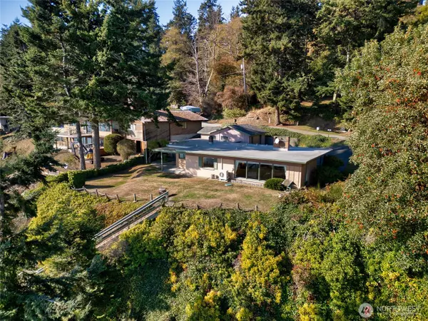 Anacortes, WA 98221,6860 Salmon Beach RD S