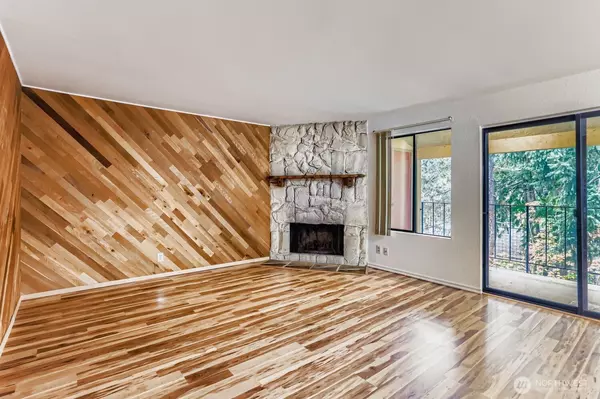 Bellevue, WA 98008,16200 NE 12th CT #D-53