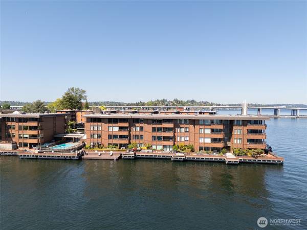 2330 43rd AVE E #403B, Seattle, WA 98112