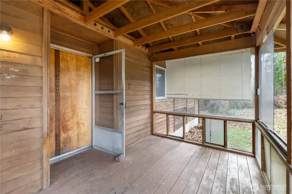 Graham, WA 98338,29621 Webster RD E