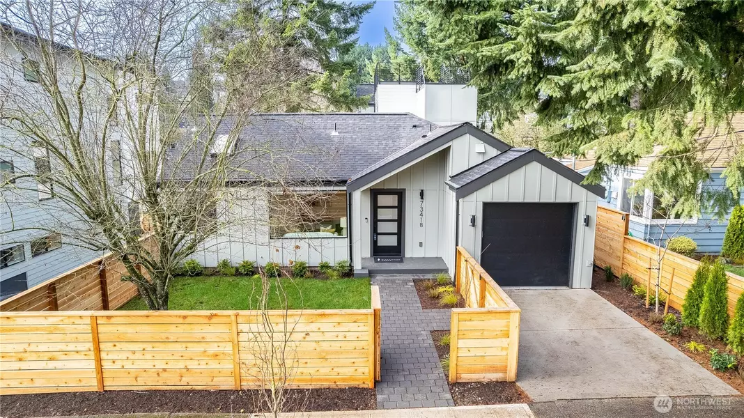 7341 21st AVE NE #B, Seattle, WA 98115