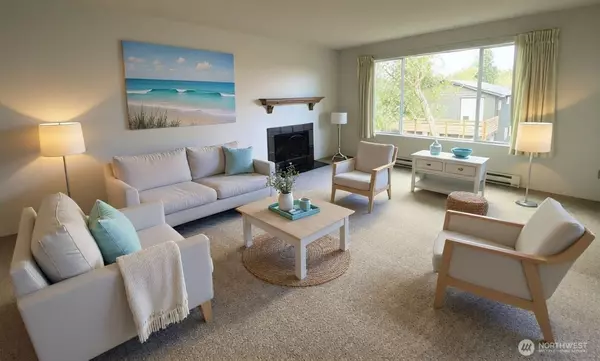 Seattle, WA 98103,8848 Interlake AVE N