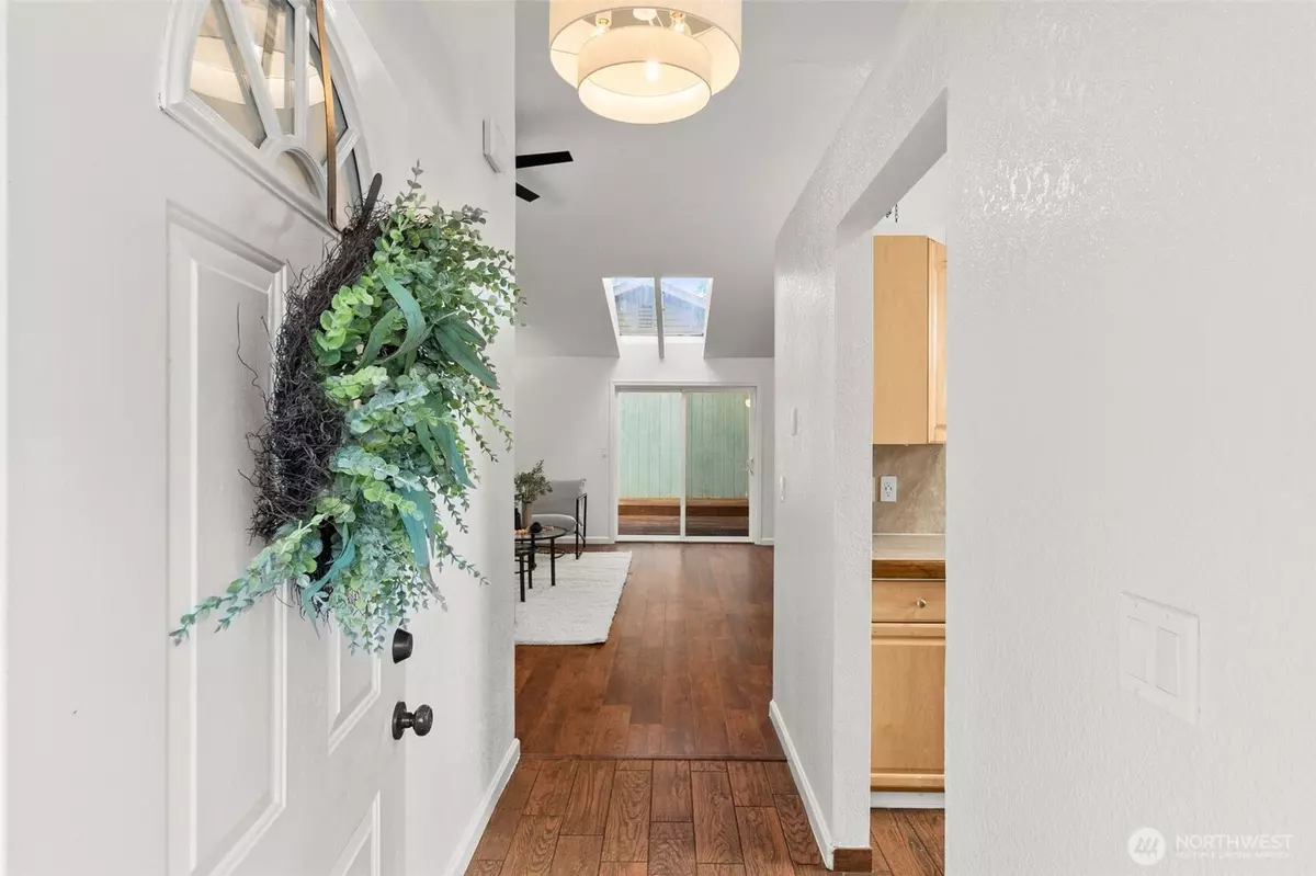 Lacey, WA 98503,549 Malibu DR SE