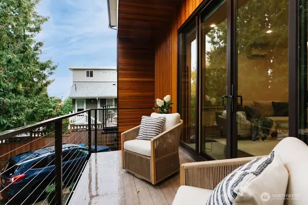 Seattle, WA 98103,4815 Evanston AVE N #B