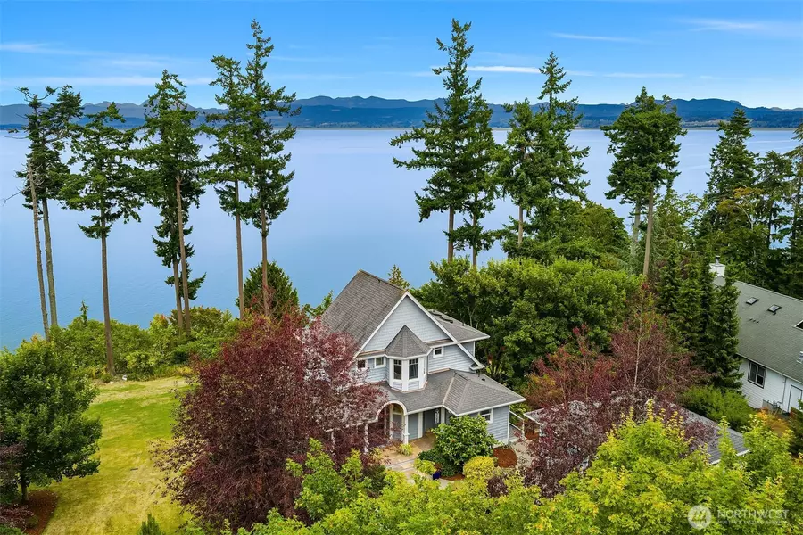 715 Tillicum WAY, Camano Island, WA 98282