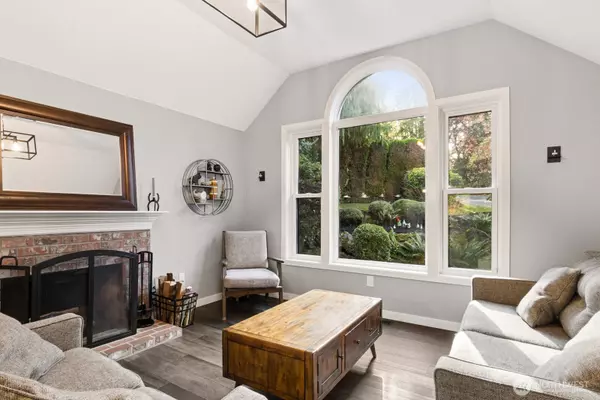 Newcastle, WA 98059,7947 138th AVE SE