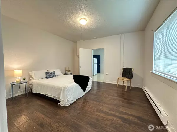 Cosmopolis, WA 98537,1320 3rd ST