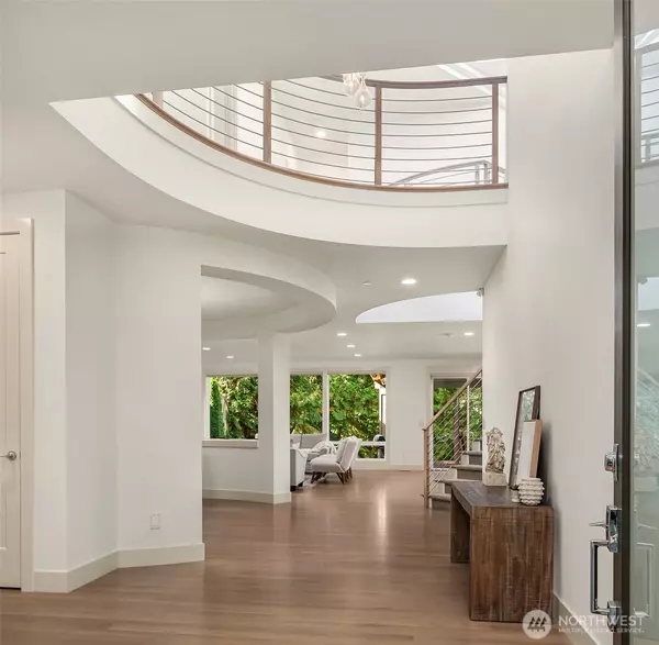 Kirkland, WA 98033,6809 120th AVE NE