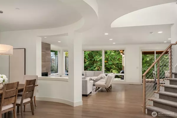 Kirkland, WA 98033,6809 120th AVE NE