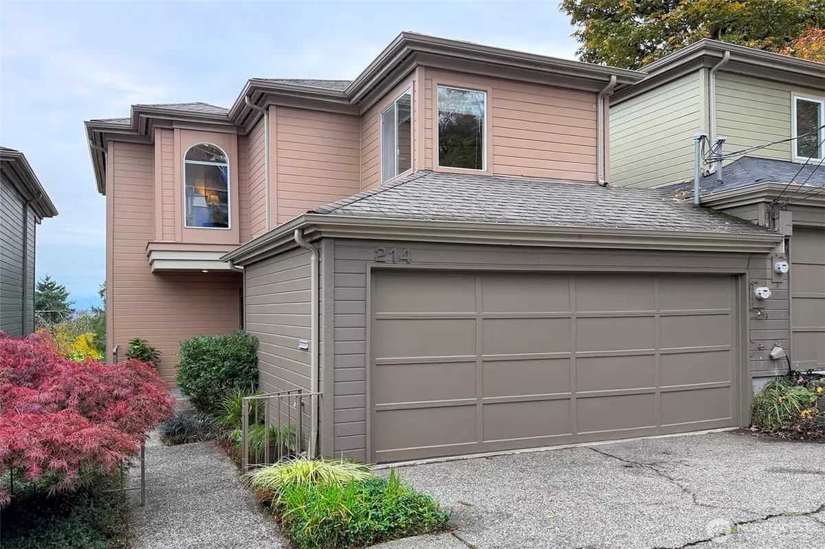 Seattle, WA 98144,214 31st AVE S