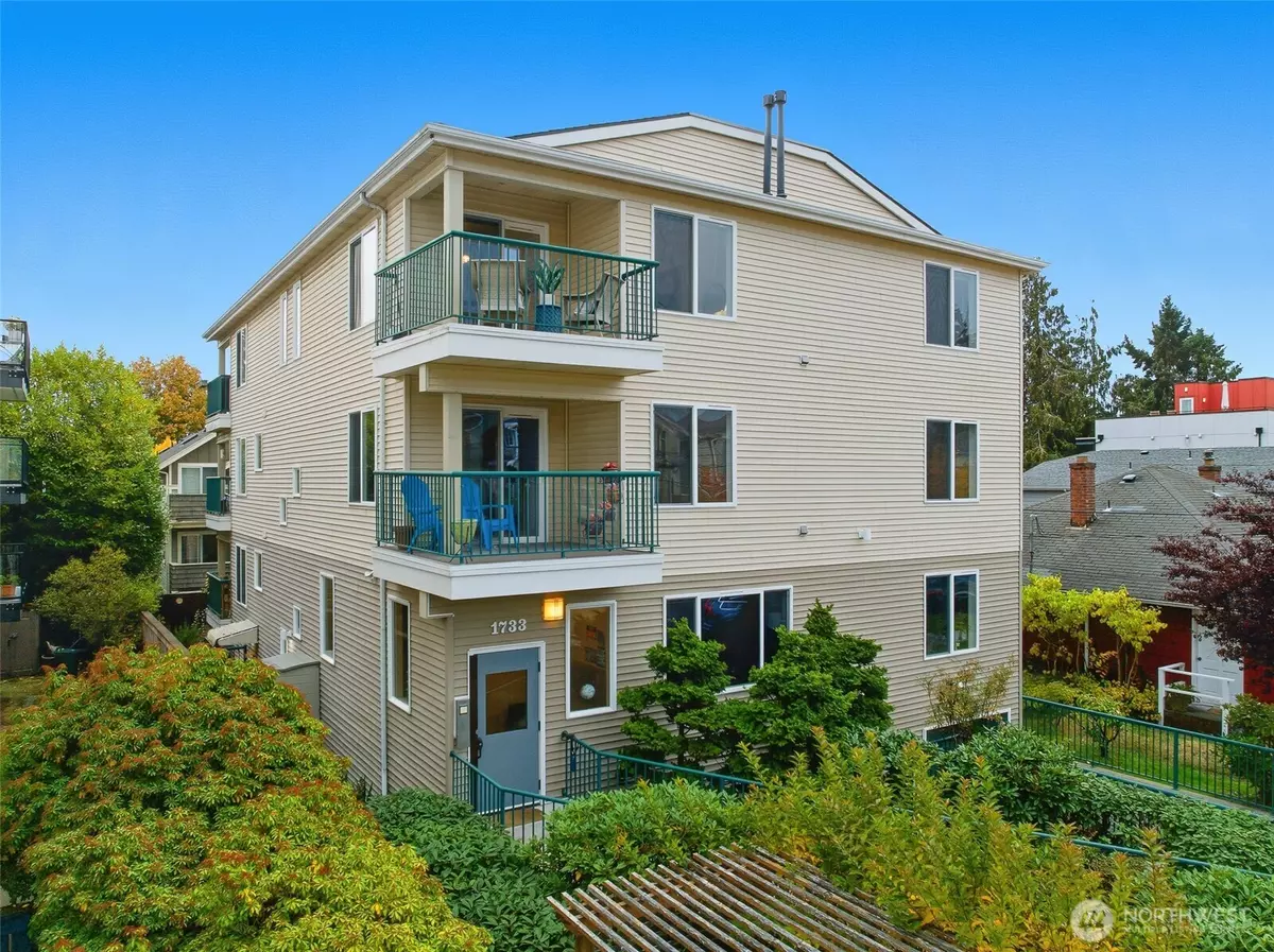 Seattle, WA 98107,1733 NW 59th ST #301