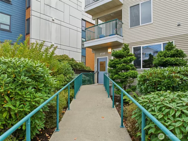 Seattle, WA 98107,1733 NW 59th ST #301