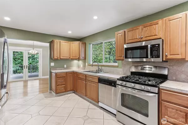 Lake Forest Park, WA 98155,19020 53rd AVE NE