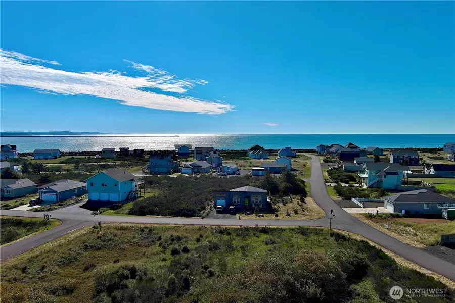 1420 Diamond Head AVE SW, Ocean Shores, WA 98569