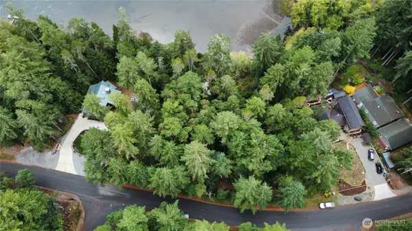 Anderson Island, WA 98303,11026 Matthews WAY