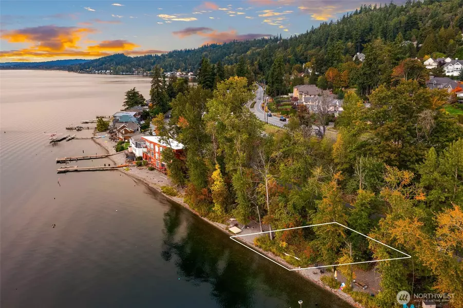 35753001 E Lake Sammamish Pkwy, Sammamish, WA 98074