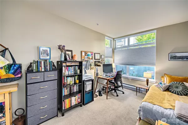 Bainbridge Island, WA 98110,190 Harbor Square LOOP NE #C130