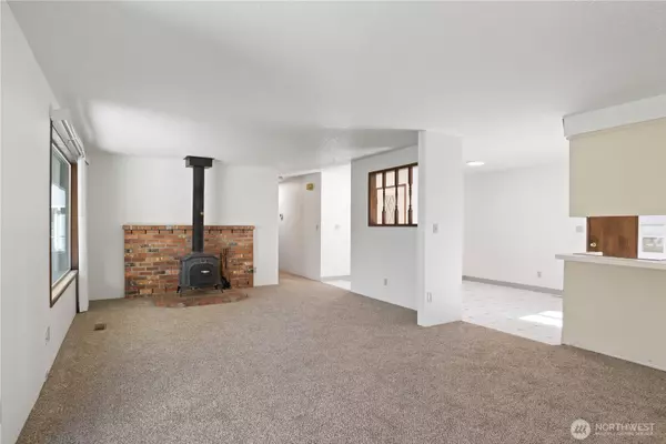 Longview, WA 98632,3929 Pine ST