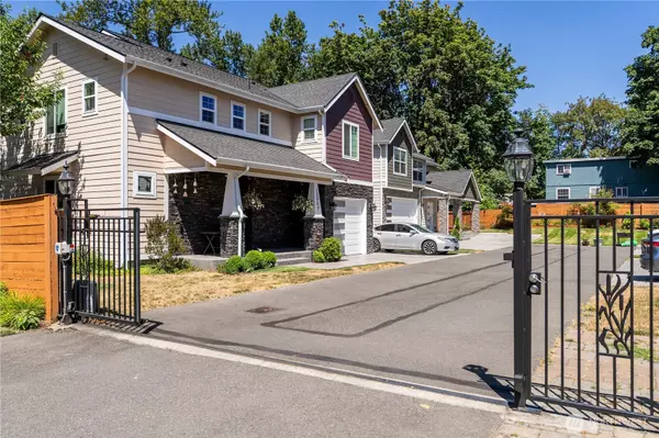 Seatac, WA 98168,13903 30th PL S