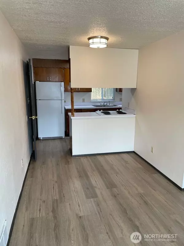 Lake Stevens, WA 98258,13317 28th ST NE #A/B