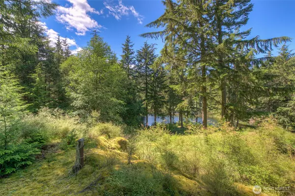 Orcas Island, WA 98280,212 Eagle Lake LN
