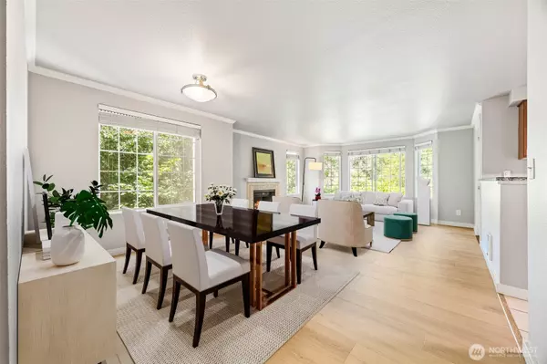 Kirkland, WA 98034,9822 NE 122nd ST #U201