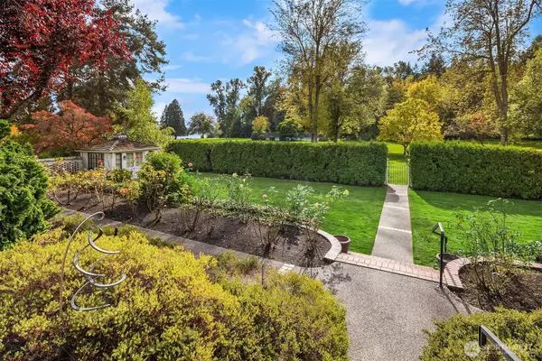Seattle, WA 98105,5525 NE Penrith RD
