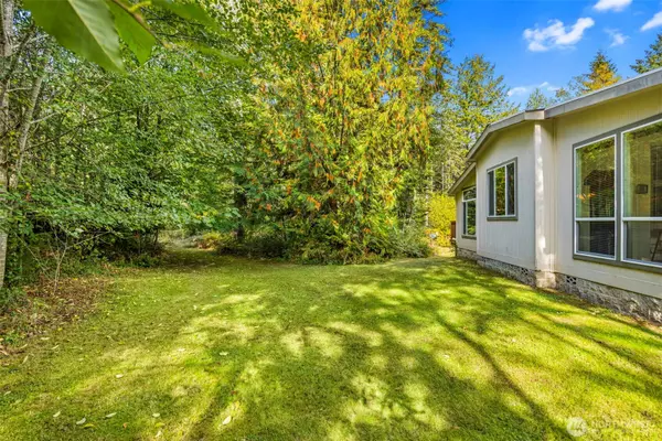Grapeview, WA 98546,261 E Rivendell RD