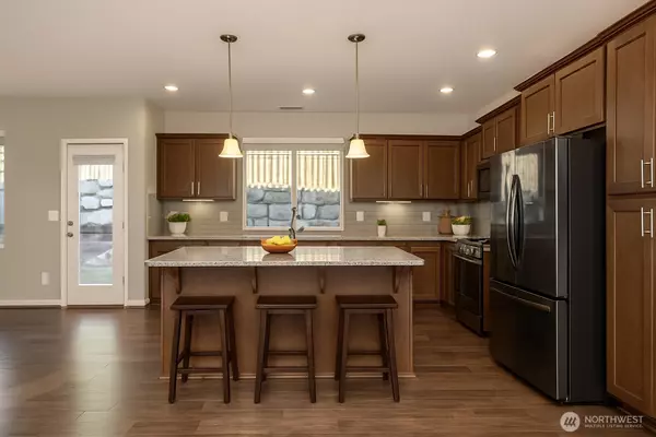 Maple Valley, WA 98038,27434 210th AVE SE