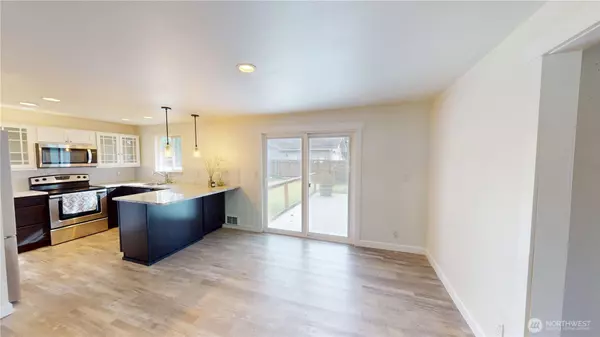 Burlington, WA 98233,6963 Steelhead LN