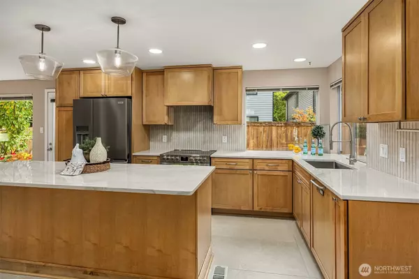 Kirkland, WA 98033,11526 114th CT NE #2A