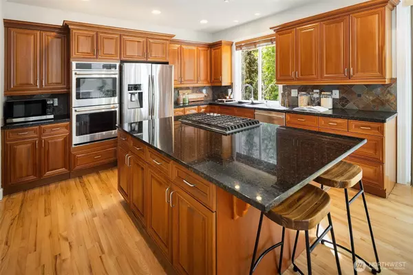Issaquah, WA 98029,1977 16th CT NE