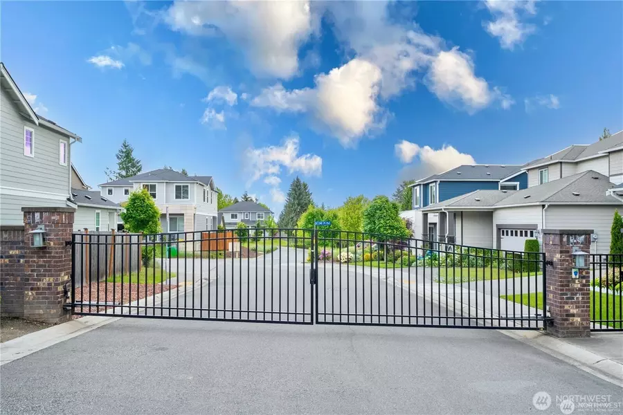 14126 SE 240th PL, Kent, WA 98042