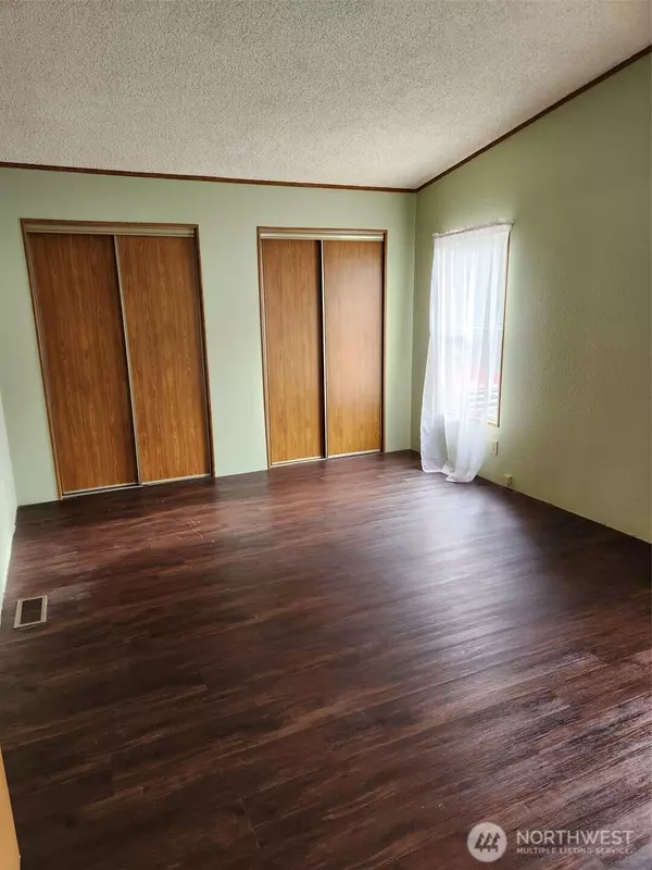Shelton, WA 98584,241 E McLane DR