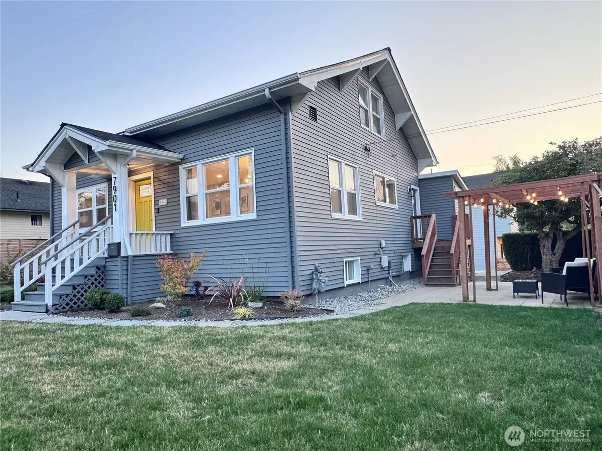 Seattle, WA 98106,7901 16th AVE SW